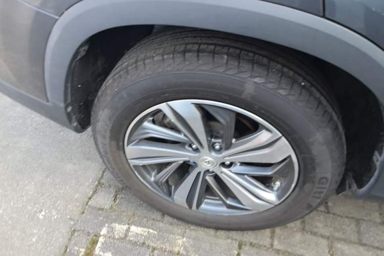 Used CHANGAN CS75 PLUS 2020 1.5T Automatic Luxury Version Right Rear Wheel Hub