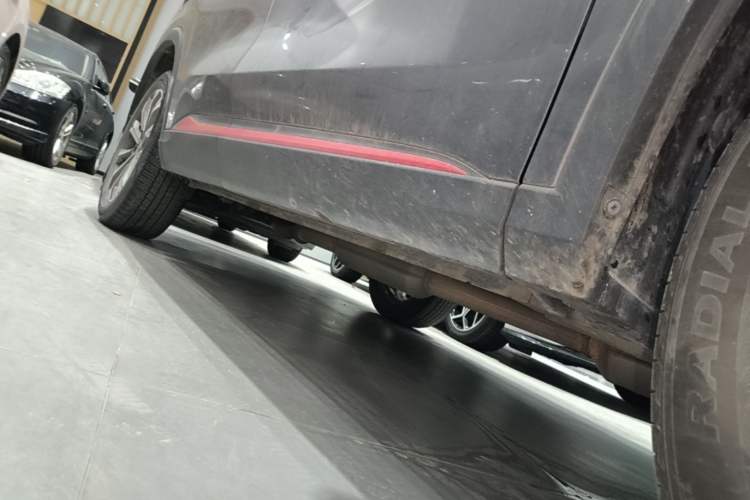 Used CHANGAN CS75 PLUS 2020 2.0T Automatic Pilot Version Right Side Sill