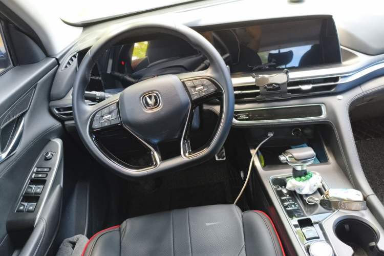 Used CHANGAN CS75 PLUS 2020 1.5T Automatic Luxury Version Steering Wheel