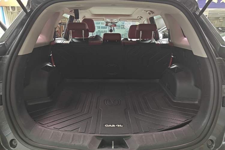 Used CHANGAN CS75 PLUS 2020 1.5T Automatic Luxury Version Trunk