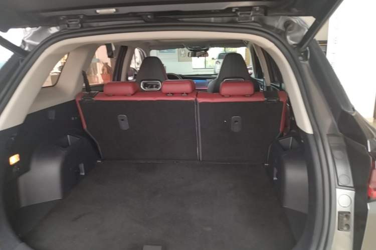 Used CHANGAN CS75 PLUS 2020 2.0T Automatic Pilot Version Trunk