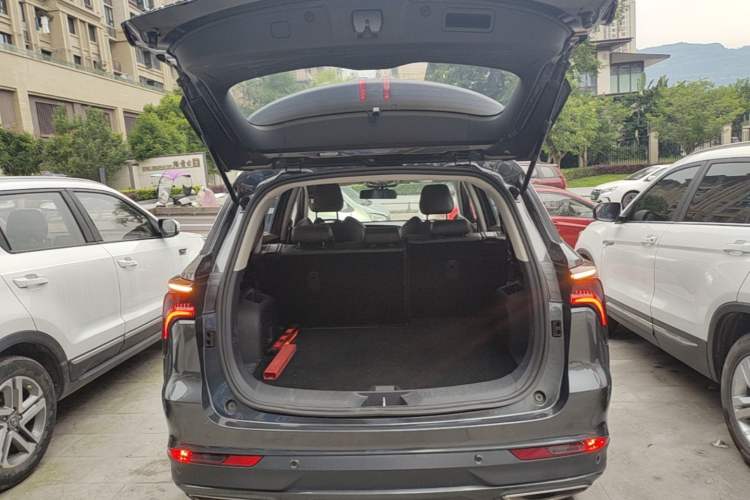 Used CHANGAN CS75 PLUS 2020 1.5T Automatic Luxury Version Trunk