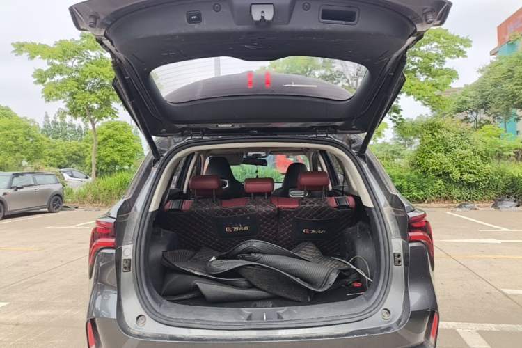 Used CHANGAN CS75 PLUS 2020 2.0T Automatic Pilot Version Trunk