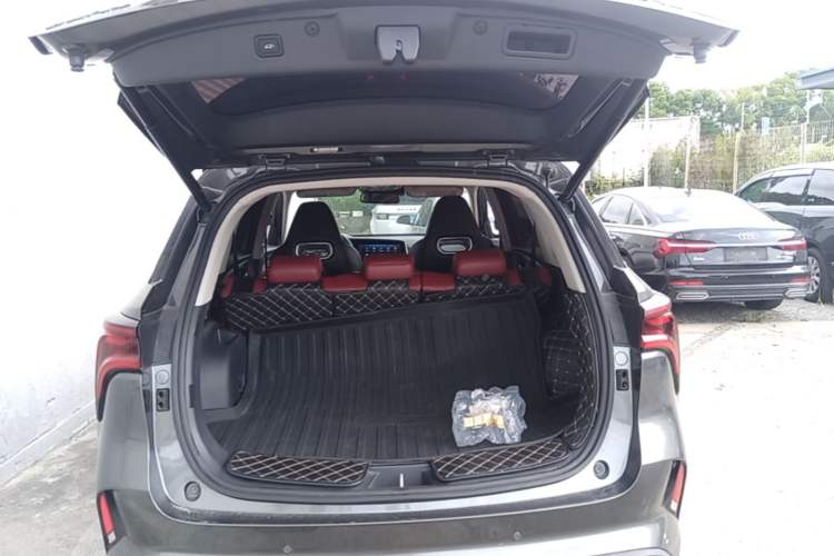 Used CHANGAN CS75 PLUS 2020 2.0T Automatic Flagship Edition Trunk