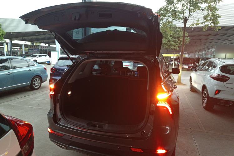 Used CHANGAN CS75 PLUS 2020 1.5T Automatic Luxury Version Trunk