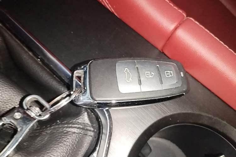 Used CHANGAN CS75 PLUS 2020 1.5T Automatic Luxury Version Vehicle Key