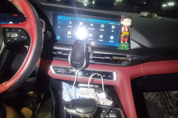 Used CHANGAN CS75 PLUS 2020 2.0T Automatic Pilot Version Audio And AC Panel