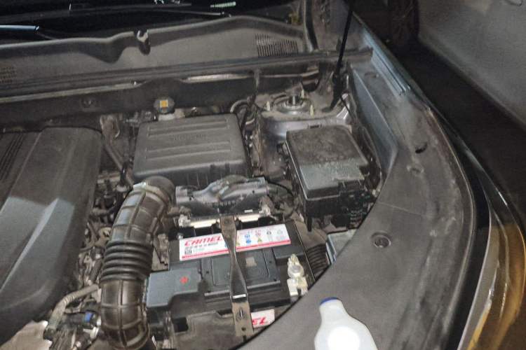Used CHANGAN CS75 PLUS 2020 1.5T Automatic Prestige Edition Engine Bay Left