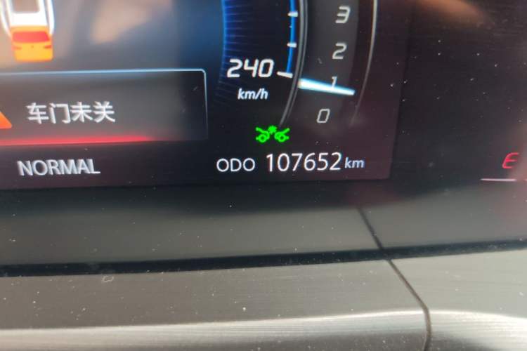 Used CHANGAN CS75 PLUS 2020 2.0T Automatic Pilot Version Odometer Close Up