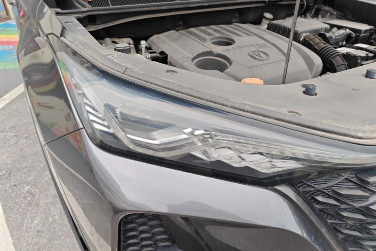 Used CHANGAN CS75 PLUS 2020 1.5T Automatic Luxury Version Right Front Headlight