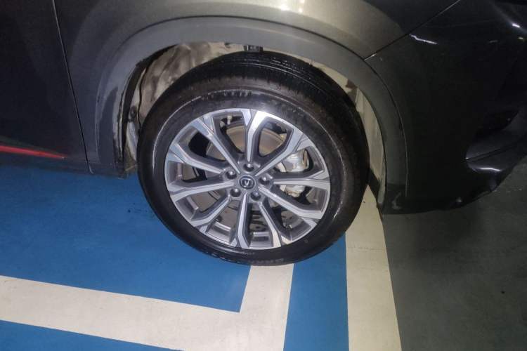 Used CHANGAN CS75 PLUS 2020 2.0T Automatic Pilot Version Right Front Wheel Hub