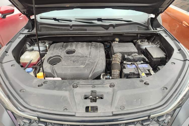 Used CHANGAN CS75 PLUS 2020 1.5T Automatic Luxury Version Engine Bay