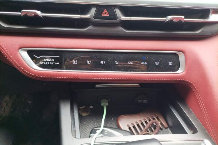 Used CHANGAN CS75 PLUS 2020 2.0T Automatic Pilot Version Audio And AC Panel