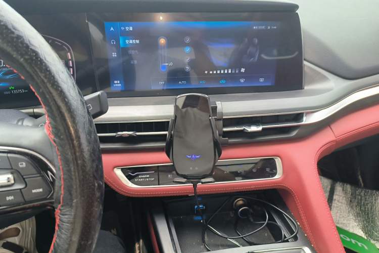 Used CHANGAN CS75 PLUS 2020 2.0T Automatic Pilot Version Audio And AC Panel