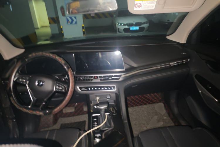 Used CHANGAN CS75 PLUS 2020 1.5T Automatic Prestige Edition Center Console