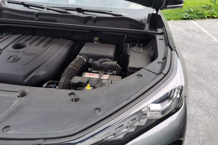 Used CHANGAN CS75 PLUS 2020 1.5T Automatic Luxury Version Engine Bay Left