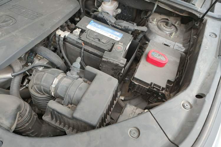 Used CHANGAN CS75 PLUS 2020 2.0T Automatic Flagship Edition Engine Bay Left