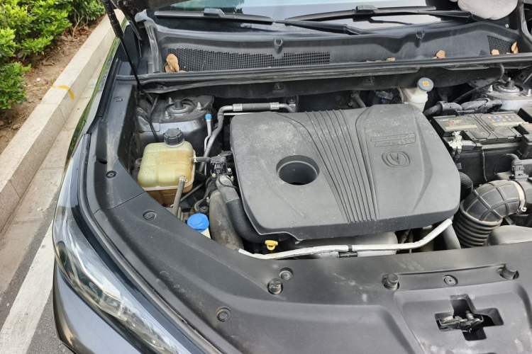 Used CHANGAN CS75 PLUS 2020 2.0T Automatic Flagship Edition Engine Bay Right