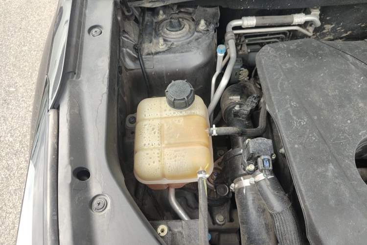 Used CHANGAN CS75 PLUS 2020 2.0T Automatic Pilot Version Engine Bay Right