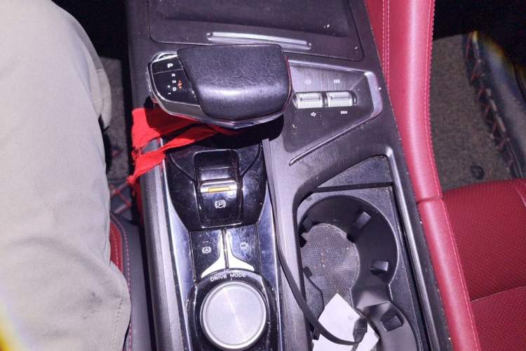 Used CHANGAN CS75 PLUS 2020 2.0T Automatic Pilot Version Gear Lever