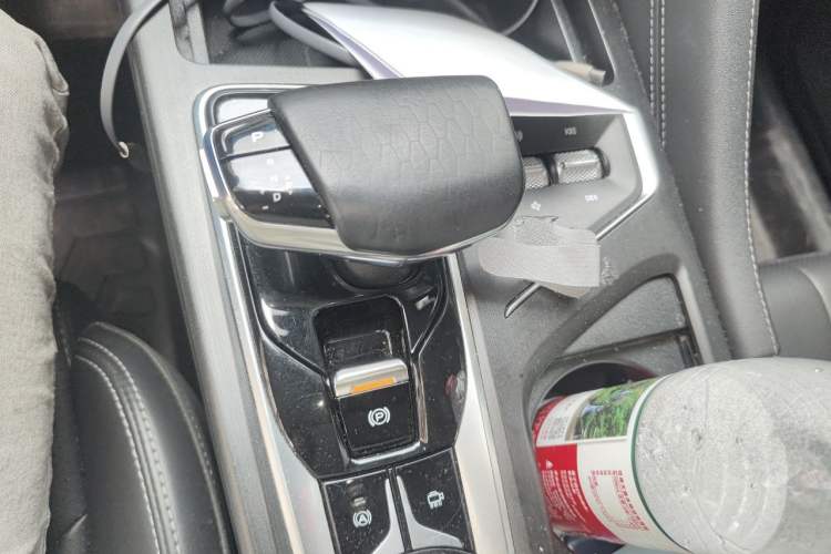 Used CHANGAN CS75 PLUS 2020 1.5T Automatic Prestige Edition Gear Lever