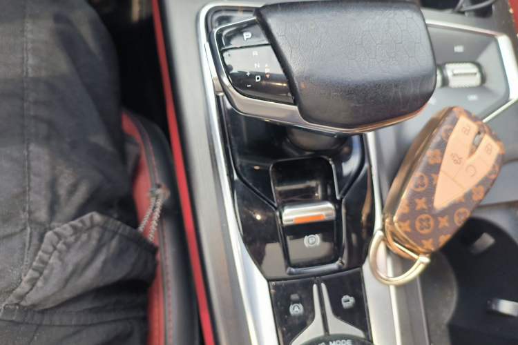 Used CHANGAN CS75 PLUS 2020 2.0T Automatic Pilot Version Gear Lever