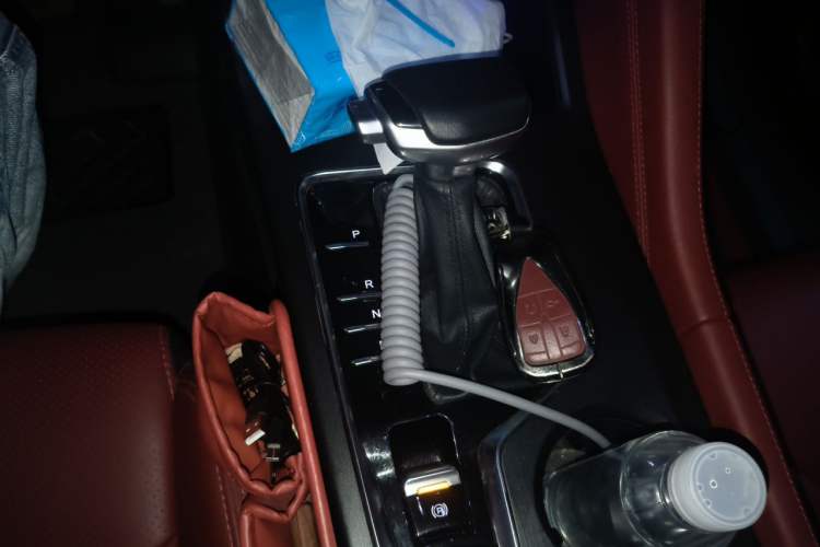 Used CHANGAN CS75 PLUS 2020 1.5T Automatic Luxury Version Gear Lever