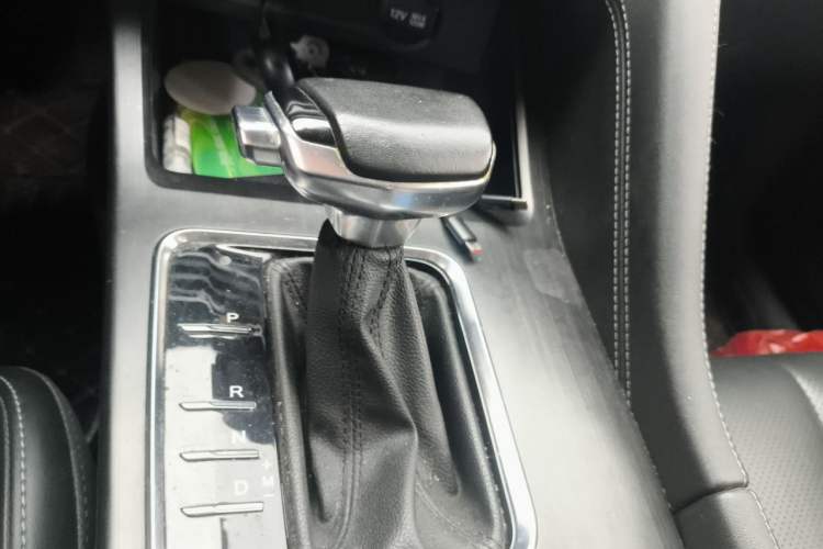 Used CHANGAN CS75 PLUS 2020 1.5T Automatic Luxury Version Gear Lever