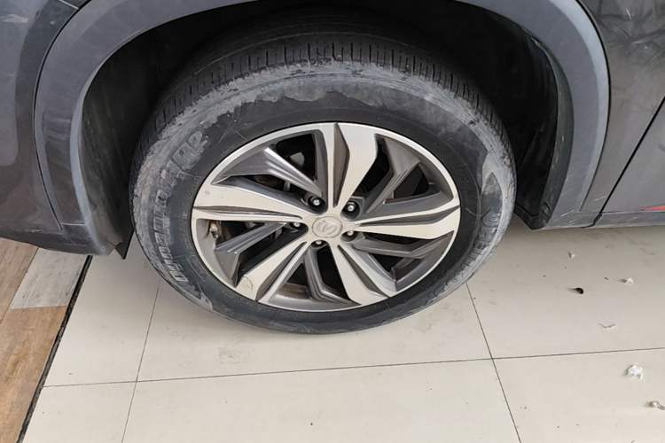 Used CHANGAN CS75 PLUS 2020 1.5T Automatic Prestige Edition Left Front Wheel Hub
