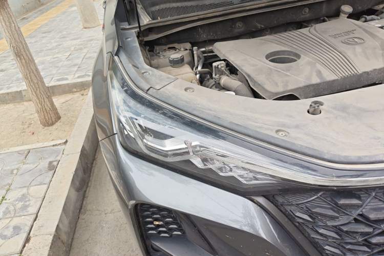 Used CHANGAN CS75 PLUS 2020 2.0T Automatic Flagship Edition Right Front Headlight