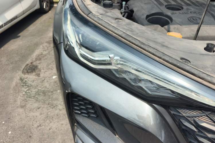 Used CHANGAN CS75 PLUS 2020 1.5T Automatic Luxury Version Right Front Headlight