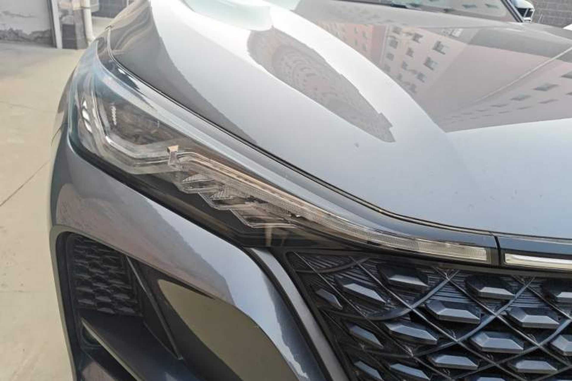 Used CHANGAN CS75 PLUS 2020 1.5T Automatic Luxury Version Right Front Headlight