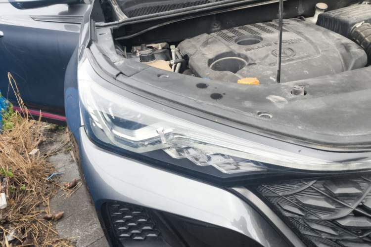 Used CHANGAN CS75 PLUS 2020 1.5T Automatic Luxury Version Right Front Headlight