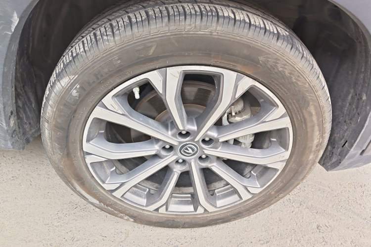 Used CHANGAN CS75 PLUS 2020 2.0T Automatic Flagship Edition Right Front Wheel Hub
