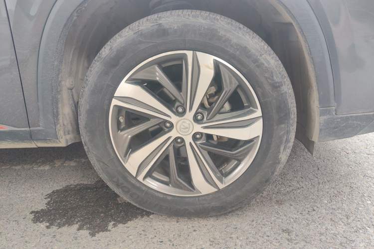Used CHANGAN CS75 PLUS 2020 1.5T Automatic Luxury Version Right Front Wheel Hub