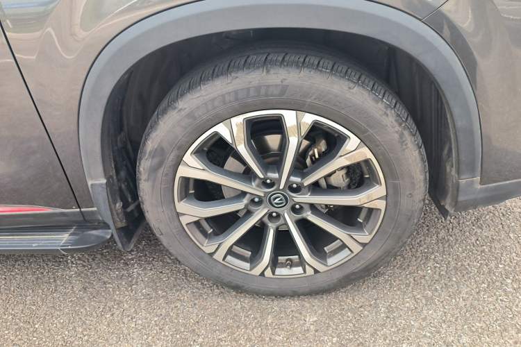 Used CHANGAN CS75 PLUS 2020 2.0T Automatic Pilot Version Right Front Wheel Hub