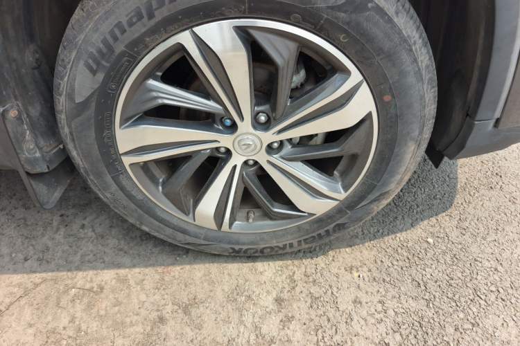 Used CHANGAN CS75 PLUS 2020 1.5T Automatic Luxury Version Right Front Wheel Hub