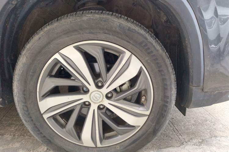 Used CHANGAN CS75 PLUS 2020 1.5T Automatic Luxury Version Right Front Wheel Hub