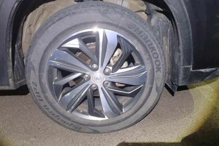 Used CHANGAN CS75 PLUS 2020 1.5T Automatic Prestige Edition Right Front Wheel Hub