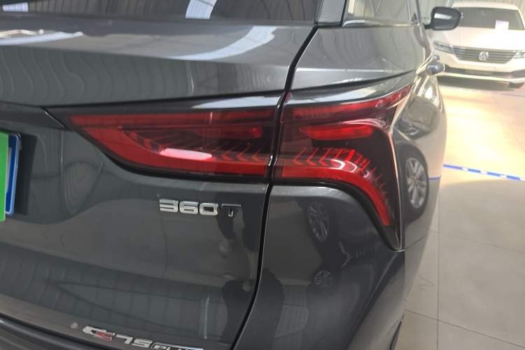 Used CHANGAN CS75 PLUS 2020 2.0T Automatic Pilot Version Right Rear Taillight