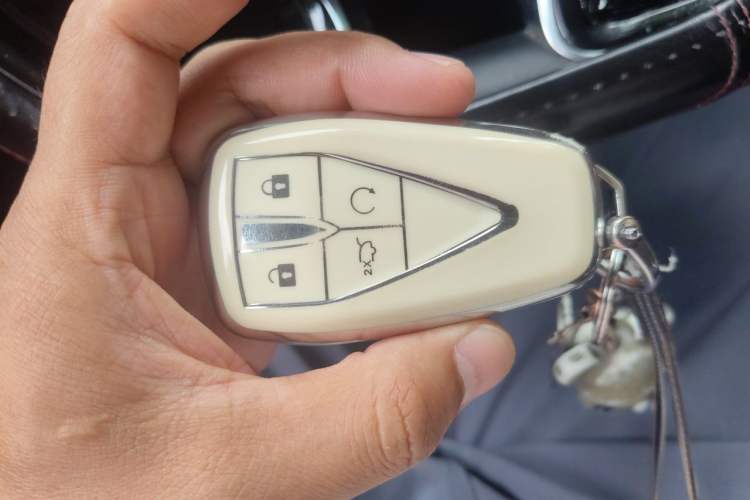 Used CHANGAN CS75 PLUS 2020 1.5T Automatic Luxury Version Vehicle Key