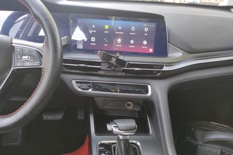 Used CHANGAN CS75 PLUS 2020 1.5T Automatic Luxury Version Audio And AC Panel