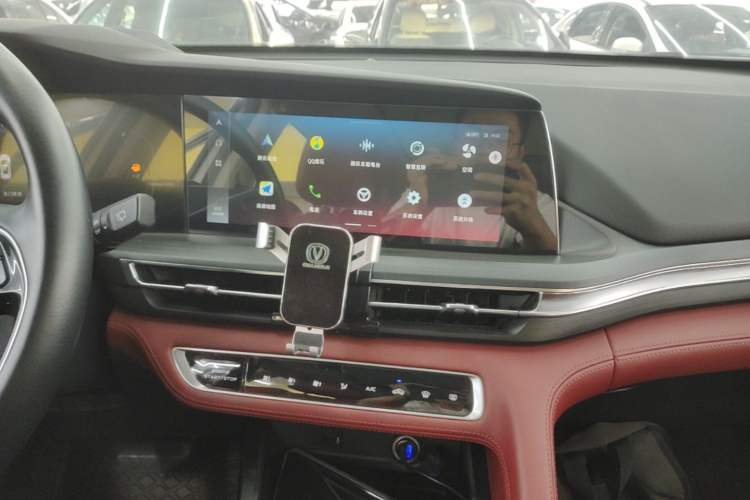 Used CHANGAN CS75 PLUS 2020 1.5T Automatic Luxury Version Audio And AC Panel
