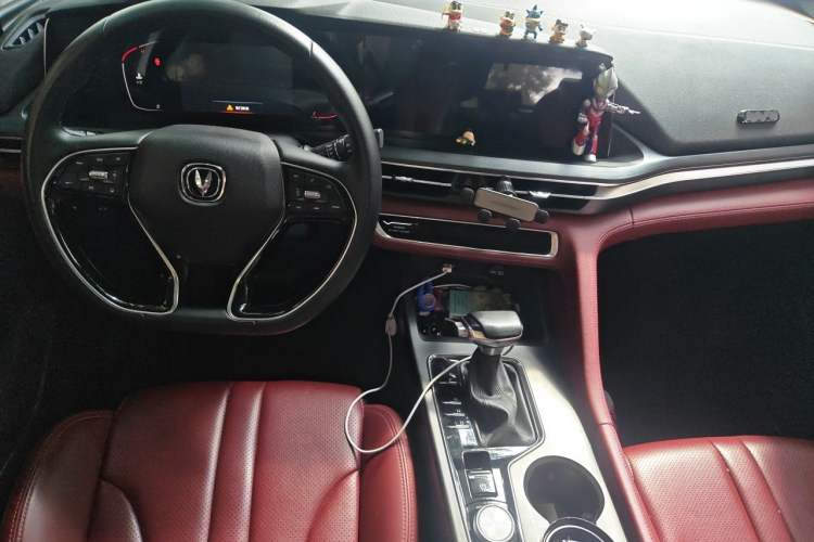 Used CHANGAN CS75 PLUS 2020 1.5T Automatic Prestige Edition Center Console