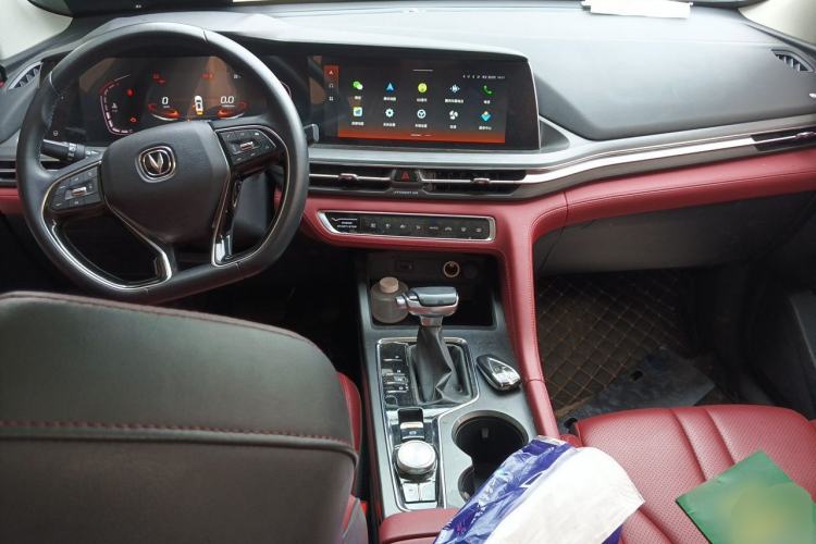 Used CHANGAN CS75 PLUS 2020 1.5T Automatic Luxury Version Center Console