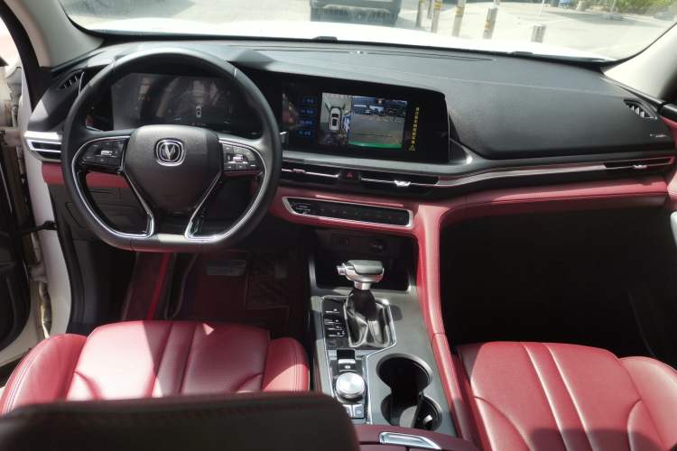 Used CHANGAN CS75 PLUS 2020 1.5T Automatic Luxury Version Center Console
