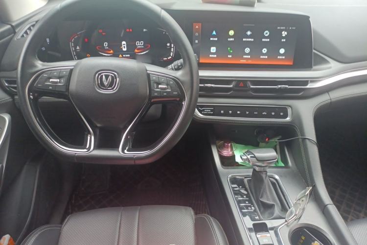 Used CHANGAN CS75 PLUS 2020 1.5T Automatic Luxury Version Center Console