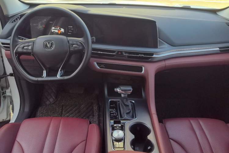 Used CHANGAN CS75 PLUS 2020 1.5T Automatic Luxury Version Center Console