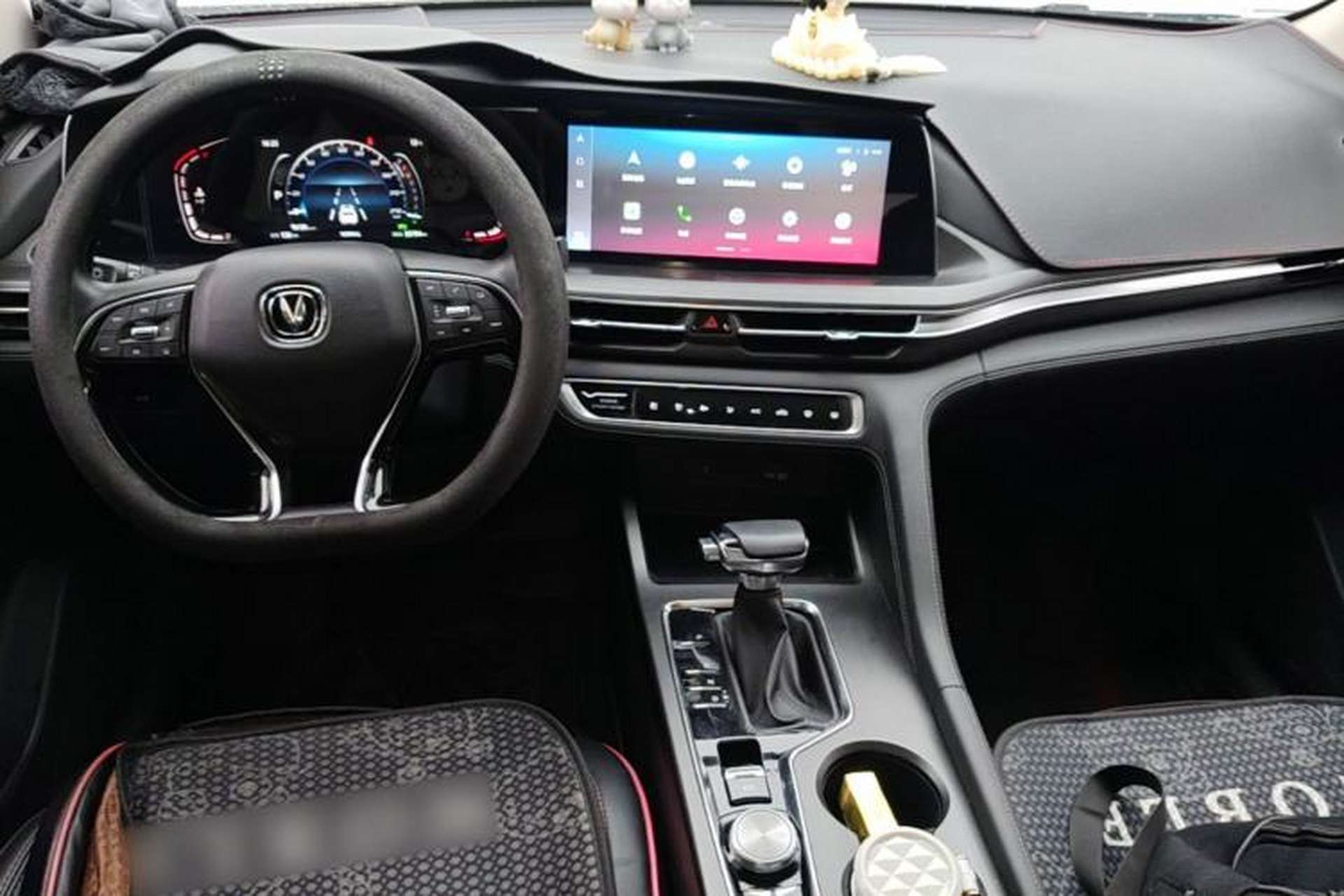 Used CHANGAN CS75 PLUS 2020 1.5T Automatic Prestige Edition Center Console