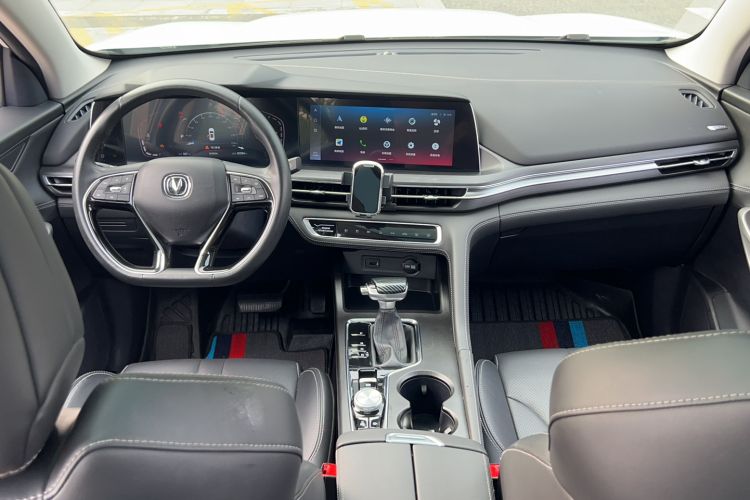 Used CHANGAN CS75 PLUS 2020 1.5T Automatic Luxury Version Center Console